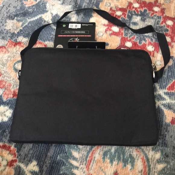 SwissGear The Maya Computer Sleeve - Picture 2 of 6